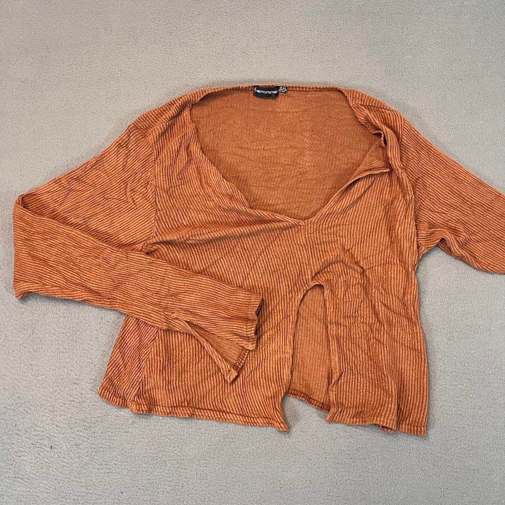 Pretty Little Thing Burnt Orange Womens Sz 18 LS Top Cut Out Rib V Neck Blouse